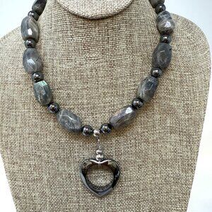 😍FALL/25😊 Labradite & Hematite Heart Pendant